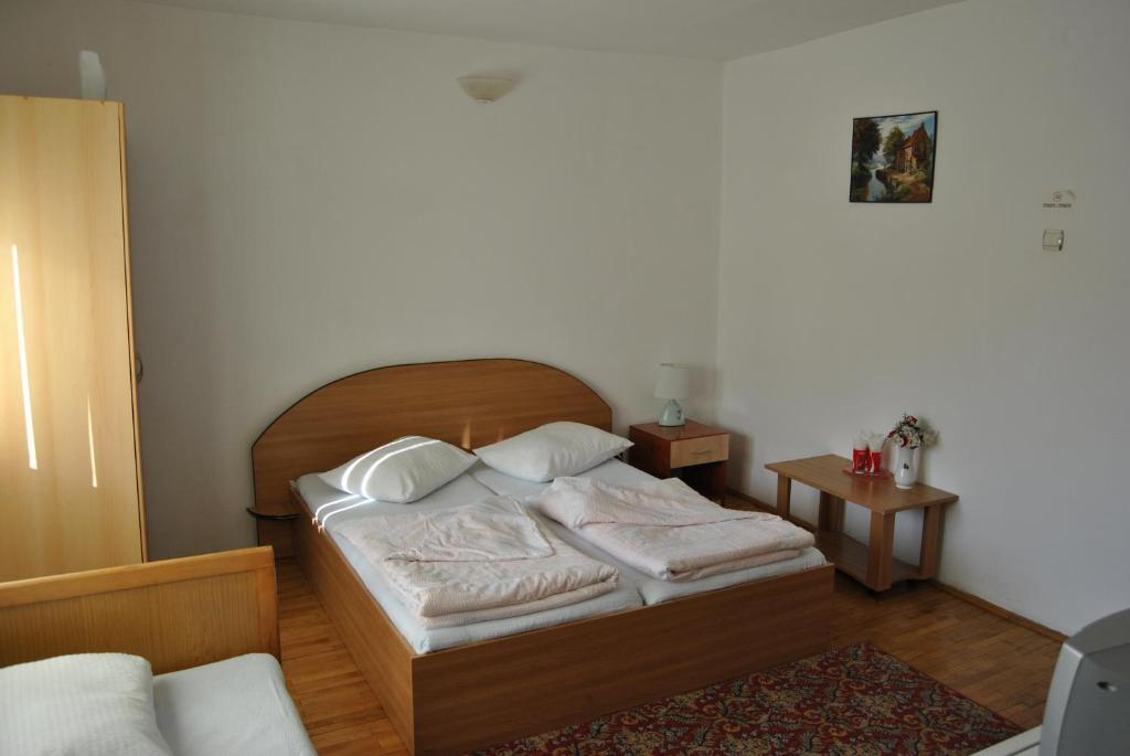 Cabana Popasul Haiducilor Petroşani Kamer foto